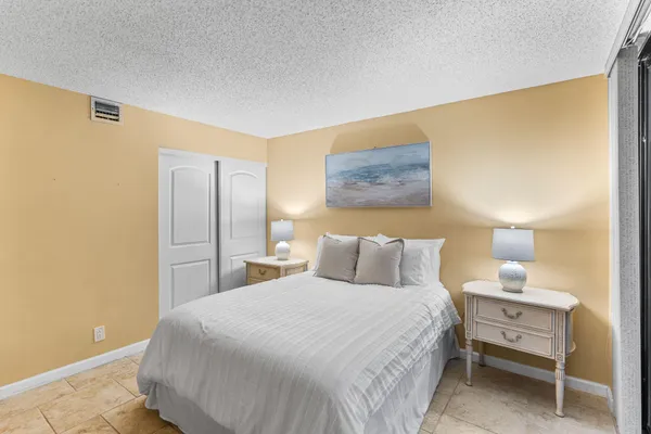$4,500 | 229 Old Meadow Way, Palm Beach Gardens, FL 33418