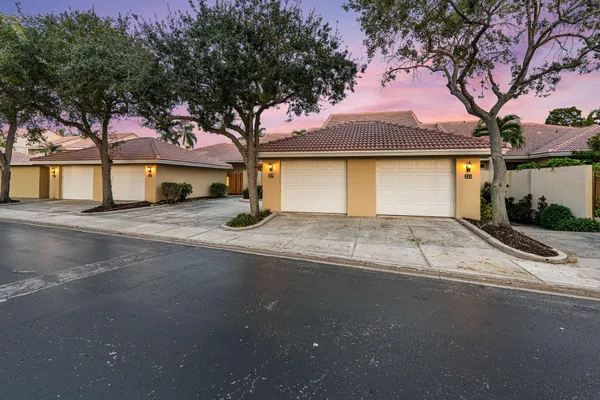 $4,500 | 229 Old Meadow Way, Palm Beach Gardens, FL 33418