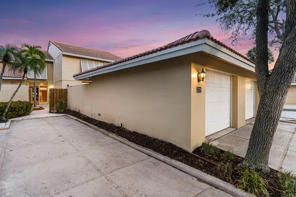 $4,500 | 229 Old Meadow Way, Palm Beach Gardens, FL 33418