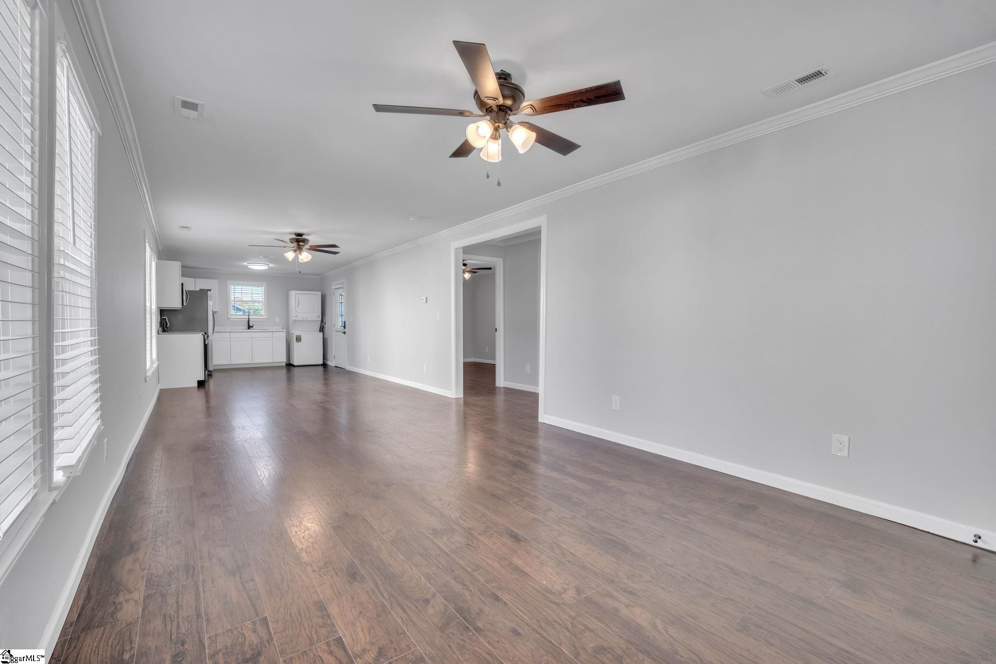 513 Anderson Street Greenville, SC 29601 - Photo 5 of 16
