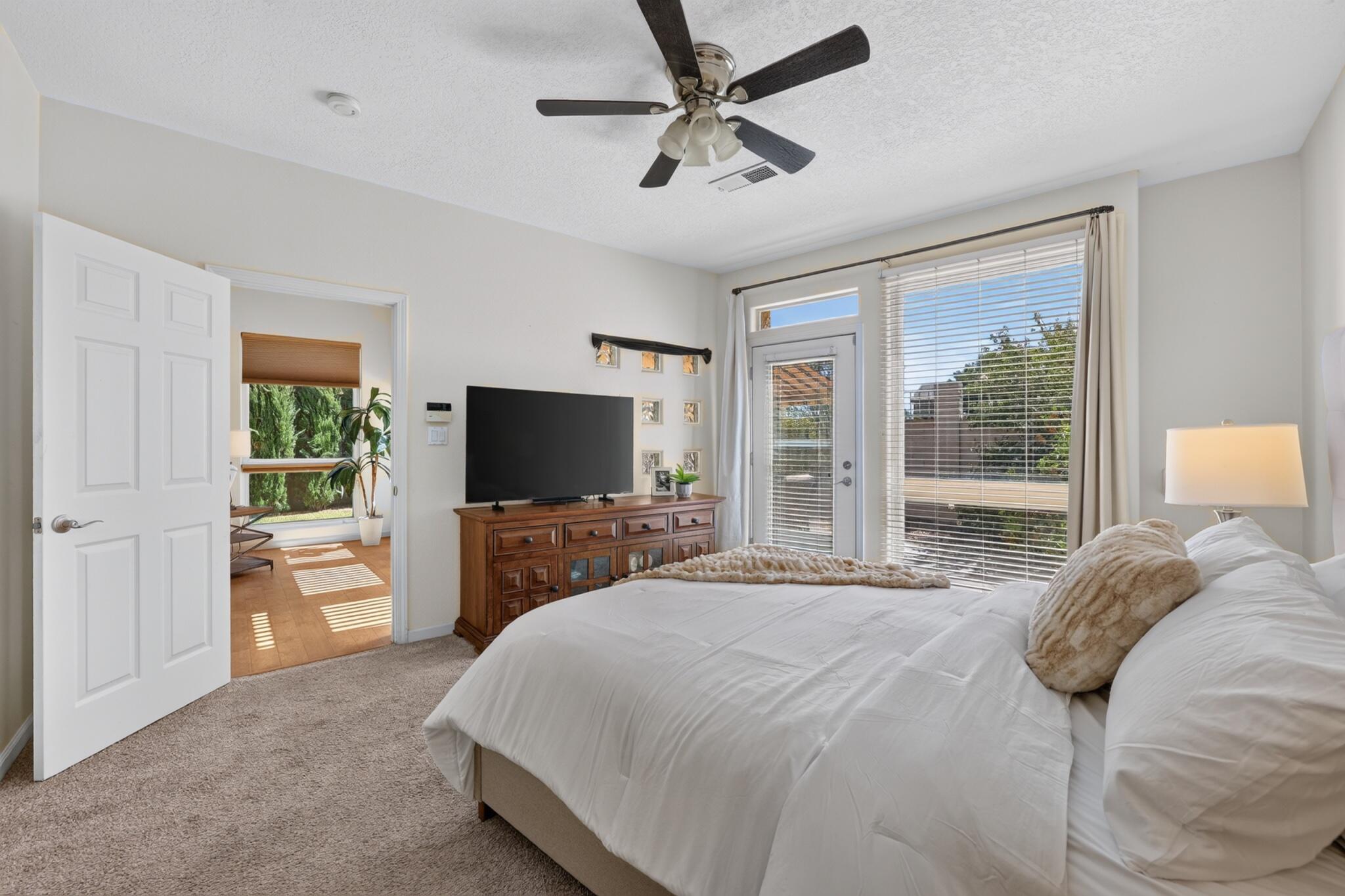 3236 Renaissance Drive Southeast Rio Rancho, NM 87124 - Photo 15 of 45 Gallery Image 15