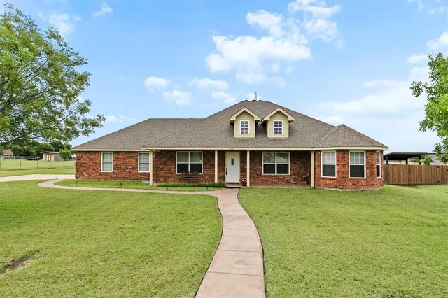 $459,500 | 6581 Meadow Ridge Circle, Nevada, TX 75173