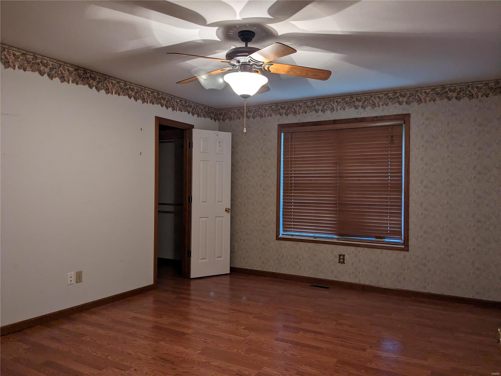 11367 Eiff Road Marissa, IL 62257 - Photo 15 of 33