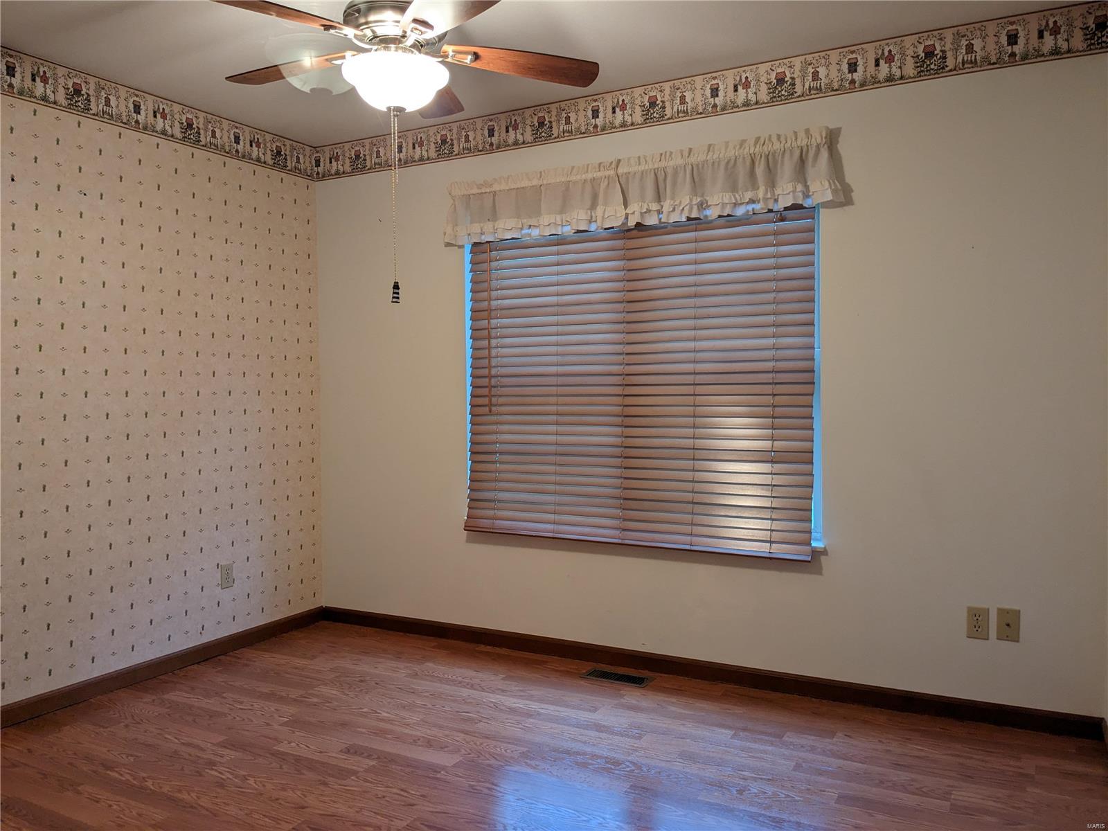 11367 Eiff Road Marissa, IL 62257 - Photo 20 of 33