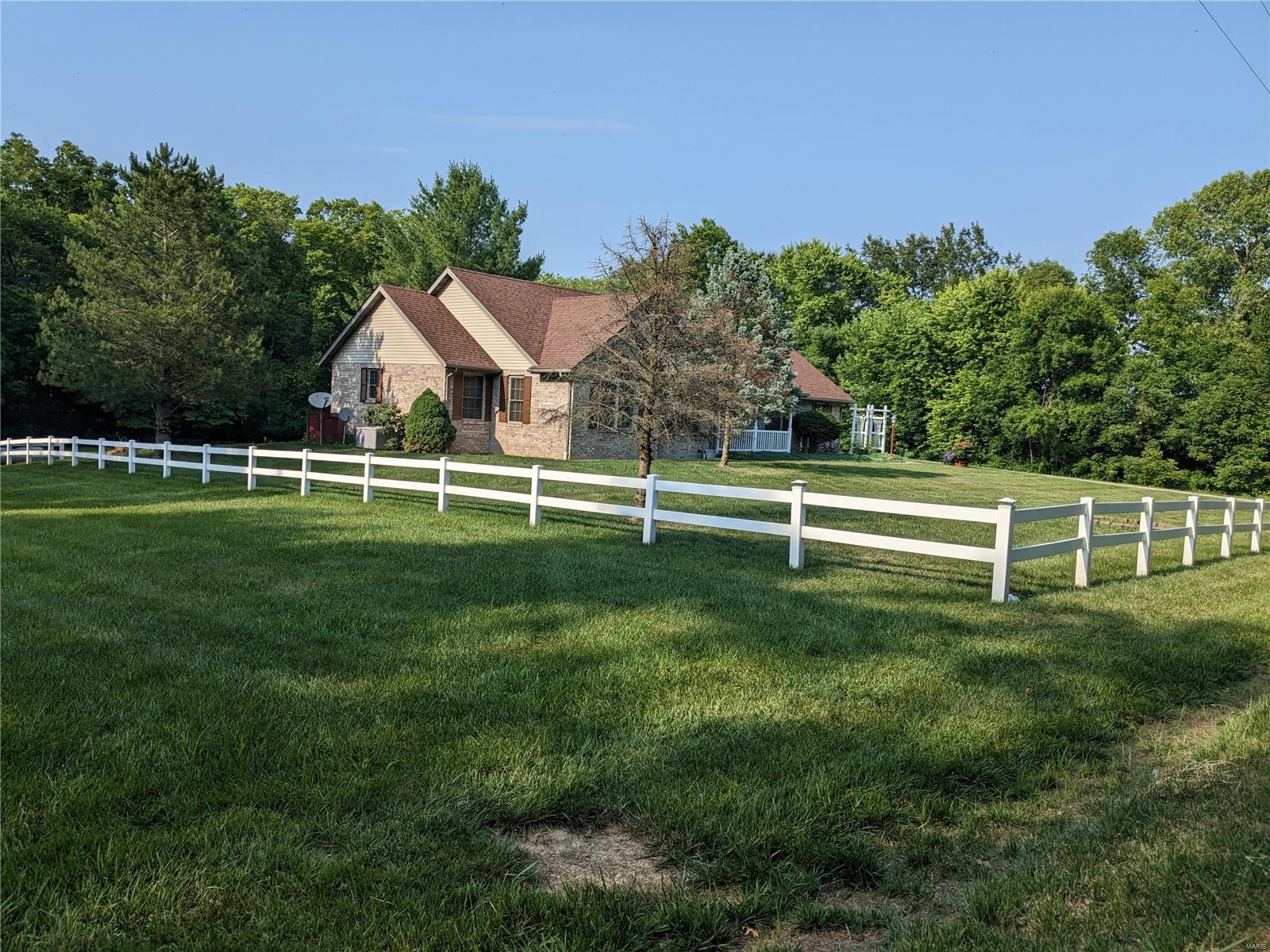 11367 Eiff Road Marissa, IL 62257 - Photo 3 of 33
