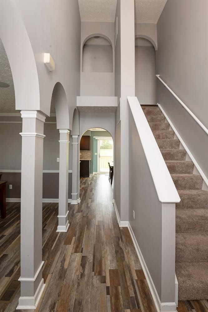 7283 Hunters Ridge Lane Cincinnati, OH 45247 - Photo 3 of 50 Gallery Image 3