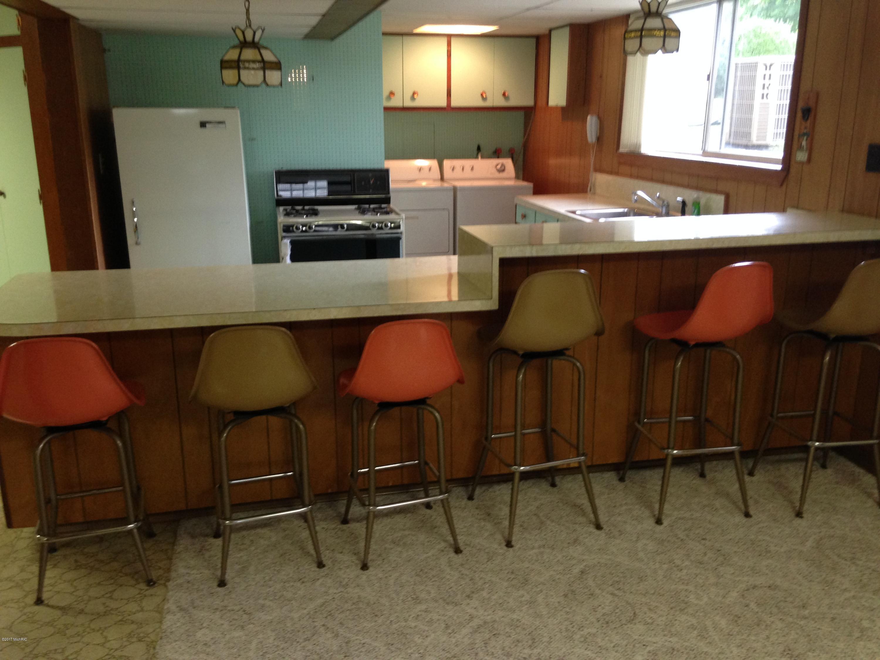 3246 Germaine Road Muskegon, MI 49441 - Photo 14 of 17 11