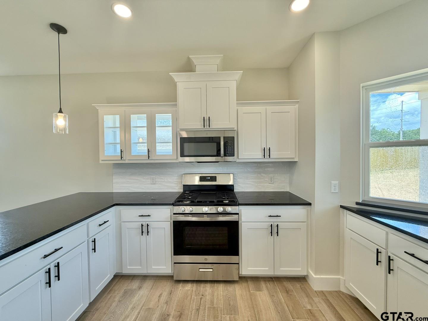 17430 Crossing Circle Lindale, TX 75771 - Photo 13 of 24