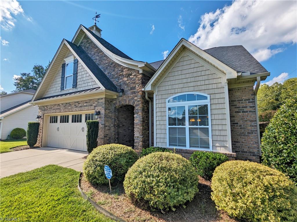 6207 Hamptonburg Road Clemmons, NC 27012 - Photo 2 of 42 Gallery Image 2