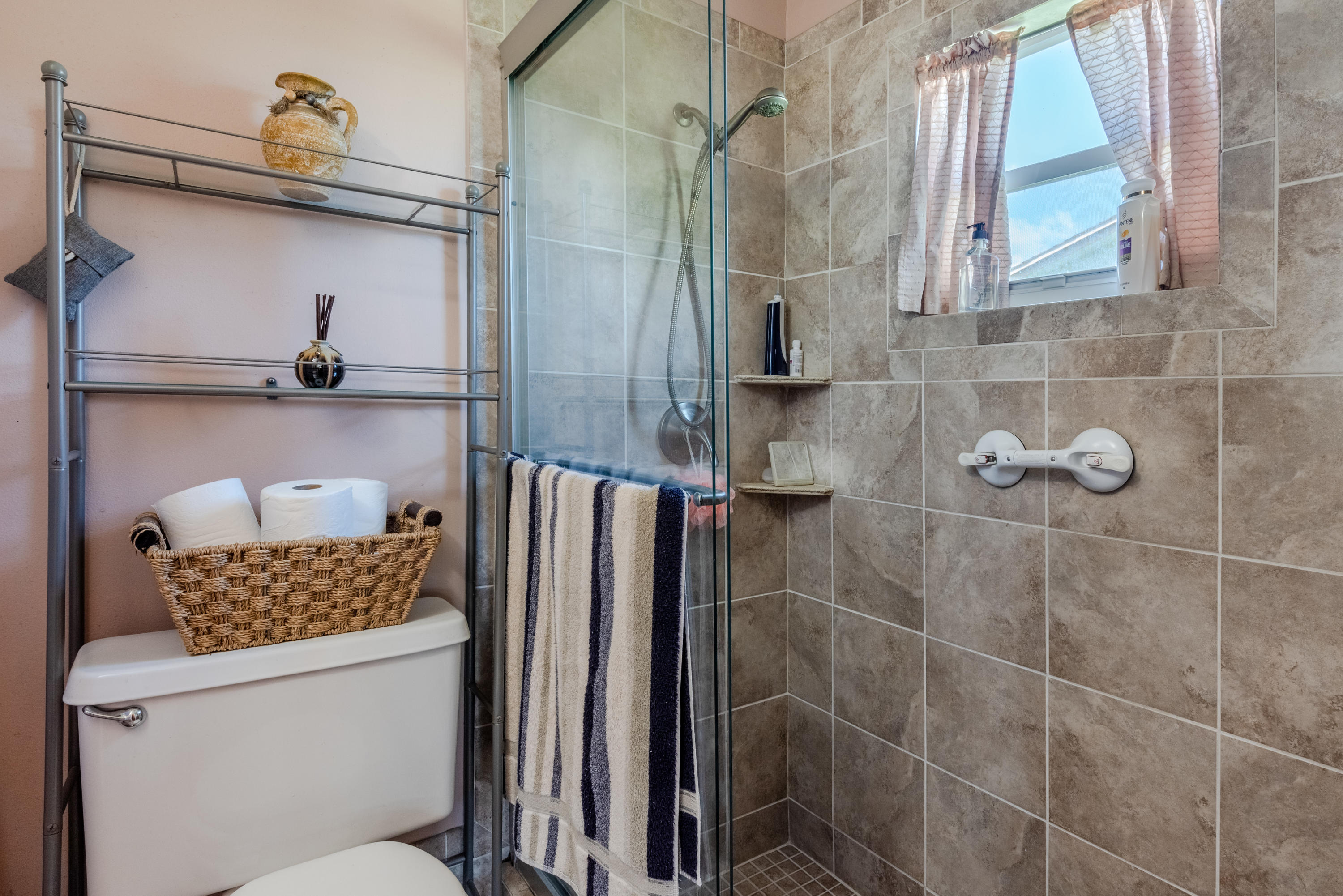 9833 Liberty Road Boca Raton, FL 33434 - Photo 21 of 46 Master Bathroom