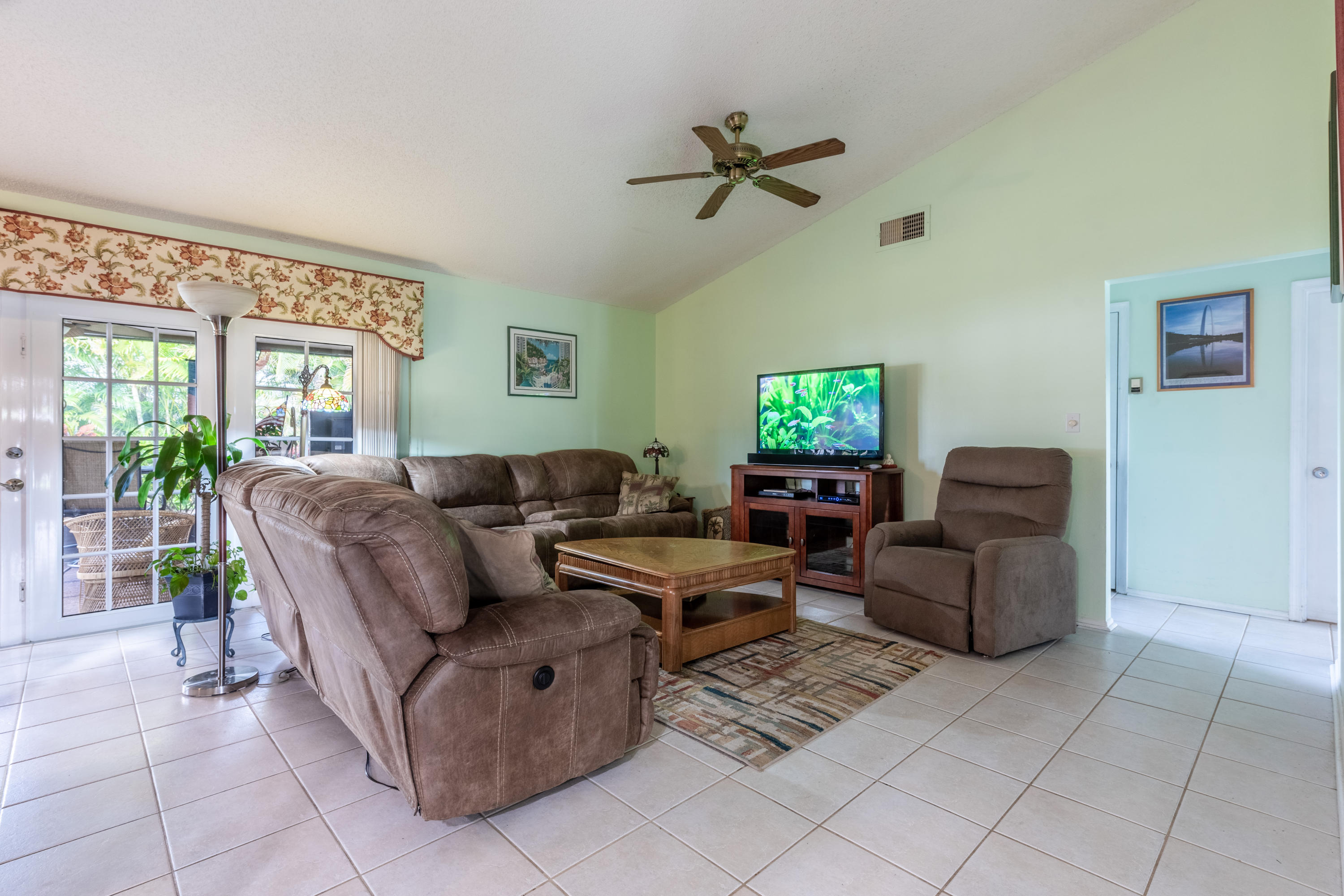 9833 Liberty Road Boca Raton, FL 33434 - Photo 10 of 46 9833 Liberty Rd.-14