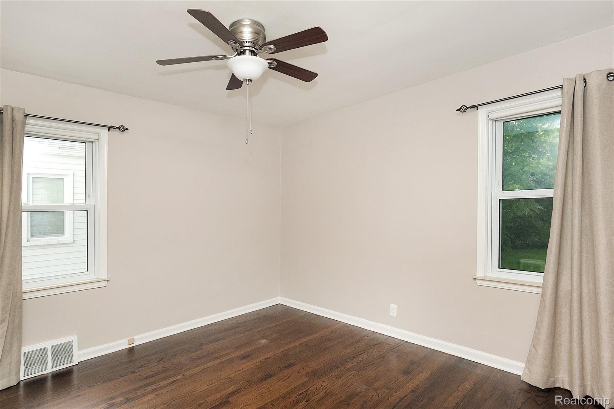 3334 Chester Road Royal Oak, MI 48073 - Photo 13 of 23 Bedroom 2