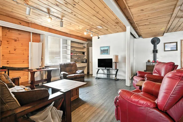 $1,200,000 | 47 River Road, New Portland, ME 04961