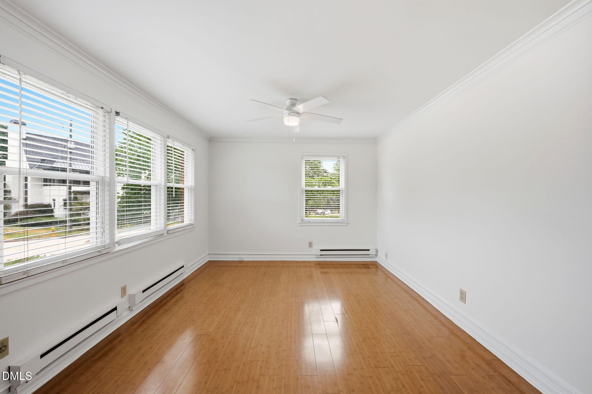 635 Daniels Street, Unit A Raleigh, NC 27605 - Photo 4 of 39 19-web-or-mls-IMG_0222 copy