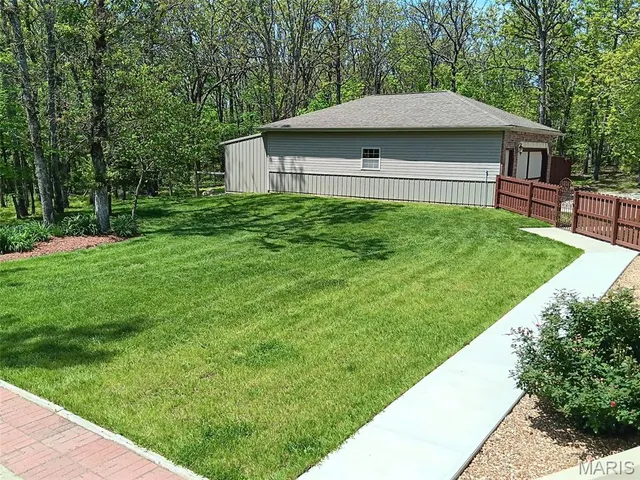 $639,000 | 24473 Remington Lane, Lebanon, MO 65536