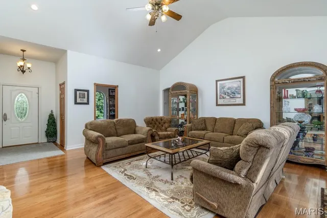 $639,000 | 24473 Remington Lane, Lebanon, MO 65536