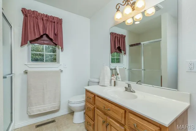 $639,000 | 24473 Remington Lane, Lebanon, MO 65536