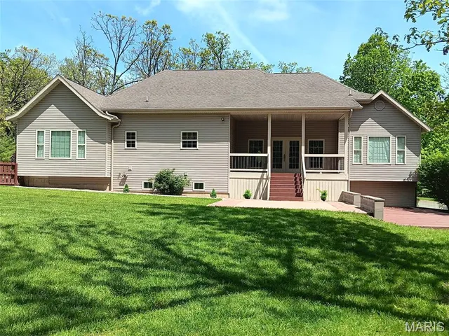 $639,000 | 24473 Remington Lane, Lebanon, MO 65536