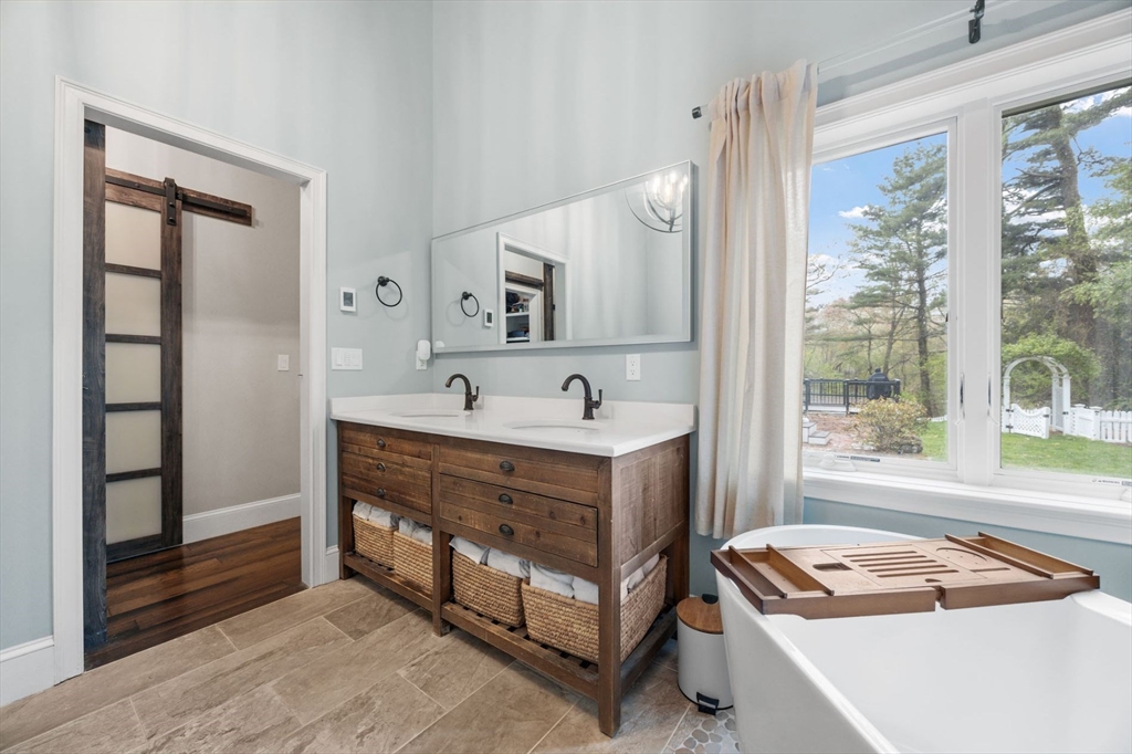 908 Main Street Norwell, MA 02061 - Photo 19 of 40