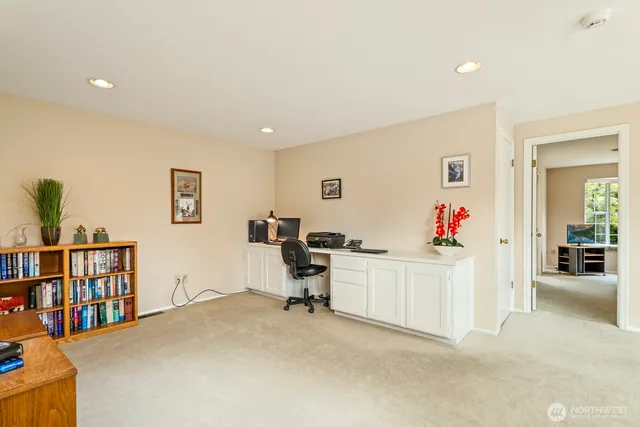 $825,000 | 2015 Mill Pointe Drive Southeast, Mill Creek, WA 98012