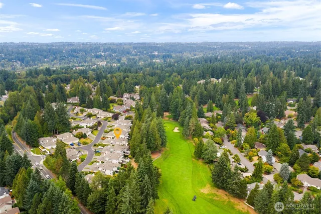 $825,000 | 2015 Mill Pointe Drive Southeast, Mill Creek, WA 98012