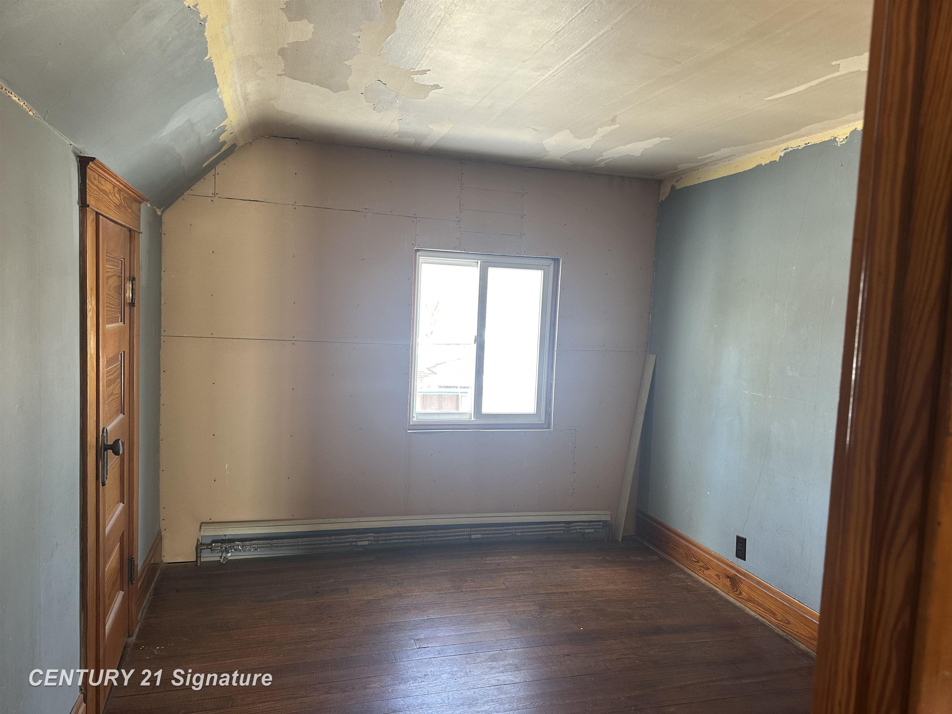 2875 Hermansau Road Saginaw, MI 48604 - Photo 12 of 30 50168441-c283eb8d-9466-4edf-bd48-e51df5664025.JPG