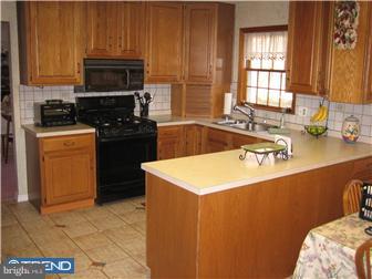 3027 Appledale Road Audubon, PA 19403 - Photo 6 of 12 Kitchen