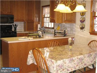 3027 Appledale Road Audubon, PA 19403 - Photo 8 of 12 Kitchen