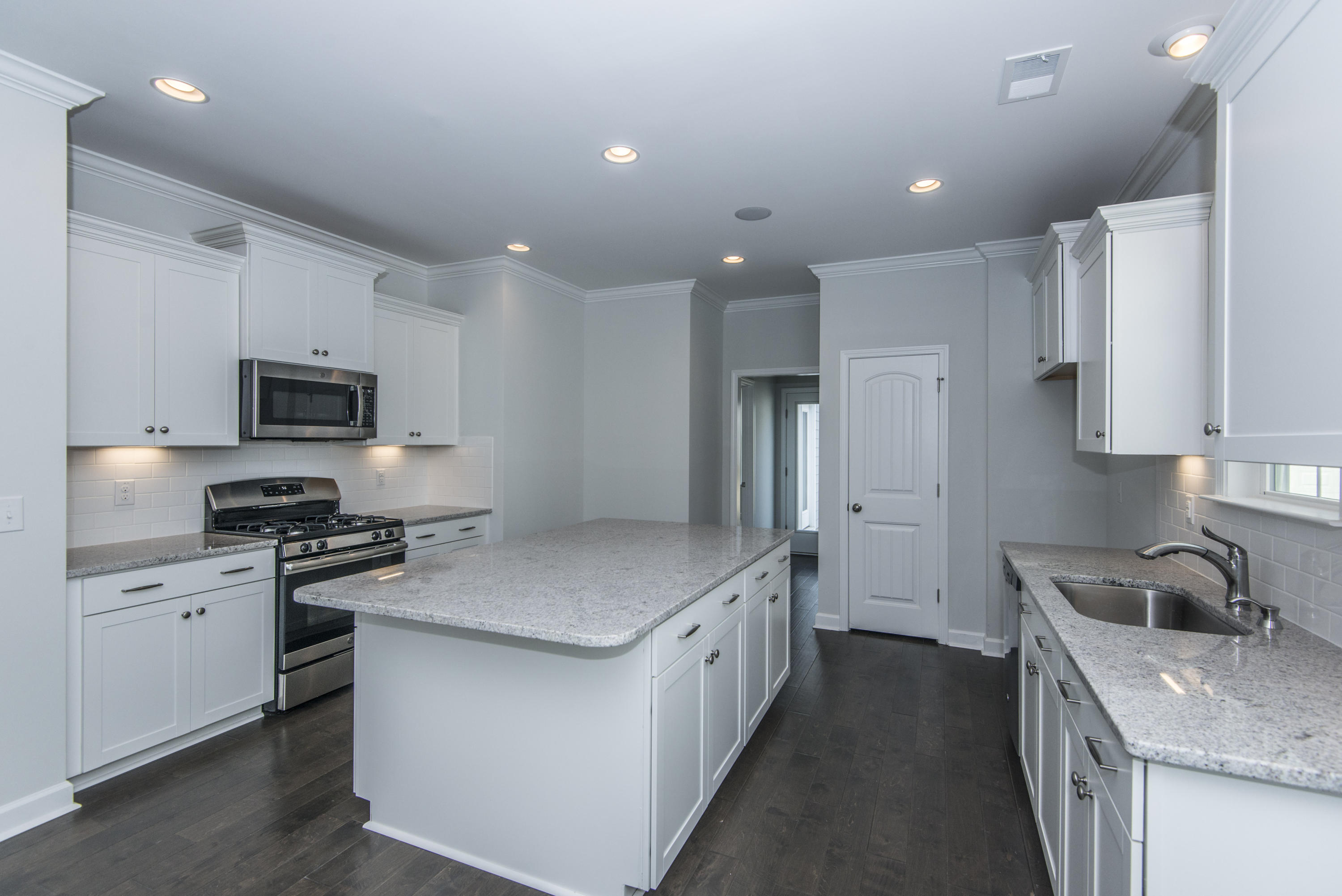 1623 Emmets Road Johns Island, SC 29455 - Photo 11 of 38 _DSC5015