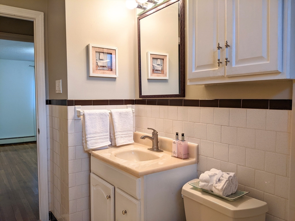 14 Fayette Road Bedford, MA 01730 - Photo 30 of 39 Gallery Image 30