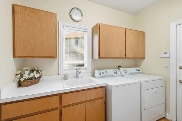 $745,000 | 2804 Royal St Georges Court, St. Charles, IL 60174