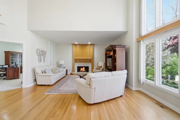 $745,000 | 2804 Royal St Georges Court, St. Charles, IL 60174