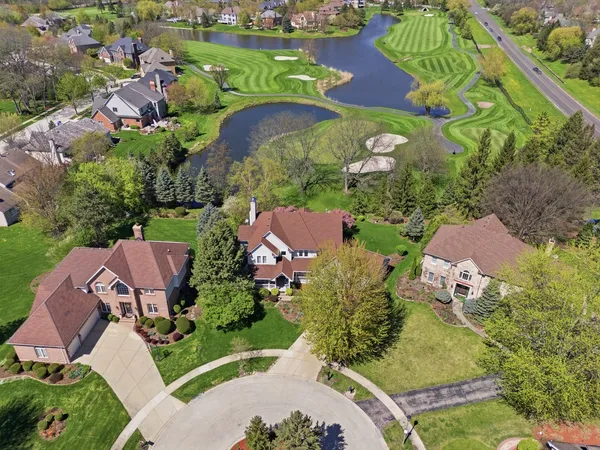 $745,000 | 2804 Royal St Georges Court, St. Charles, IL 60174