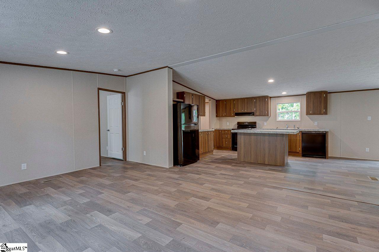 433 Lewis Street Anderson, SC 29624 - Photo 3 of 33 Gallery Image 3