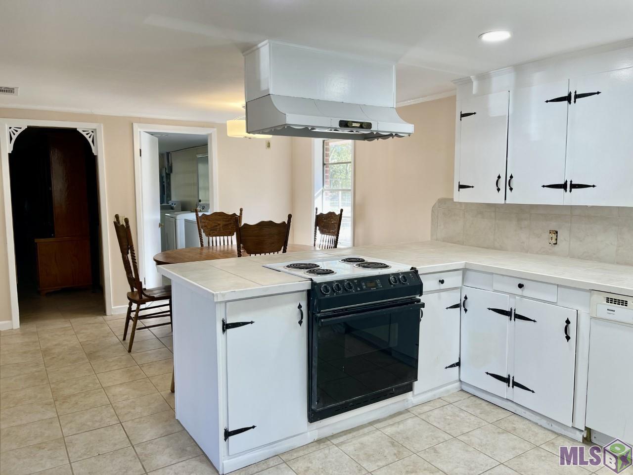 10276 Arnold Road Denham Springs, LA 70726 - Photo 3 of 14 Gallery Image 3