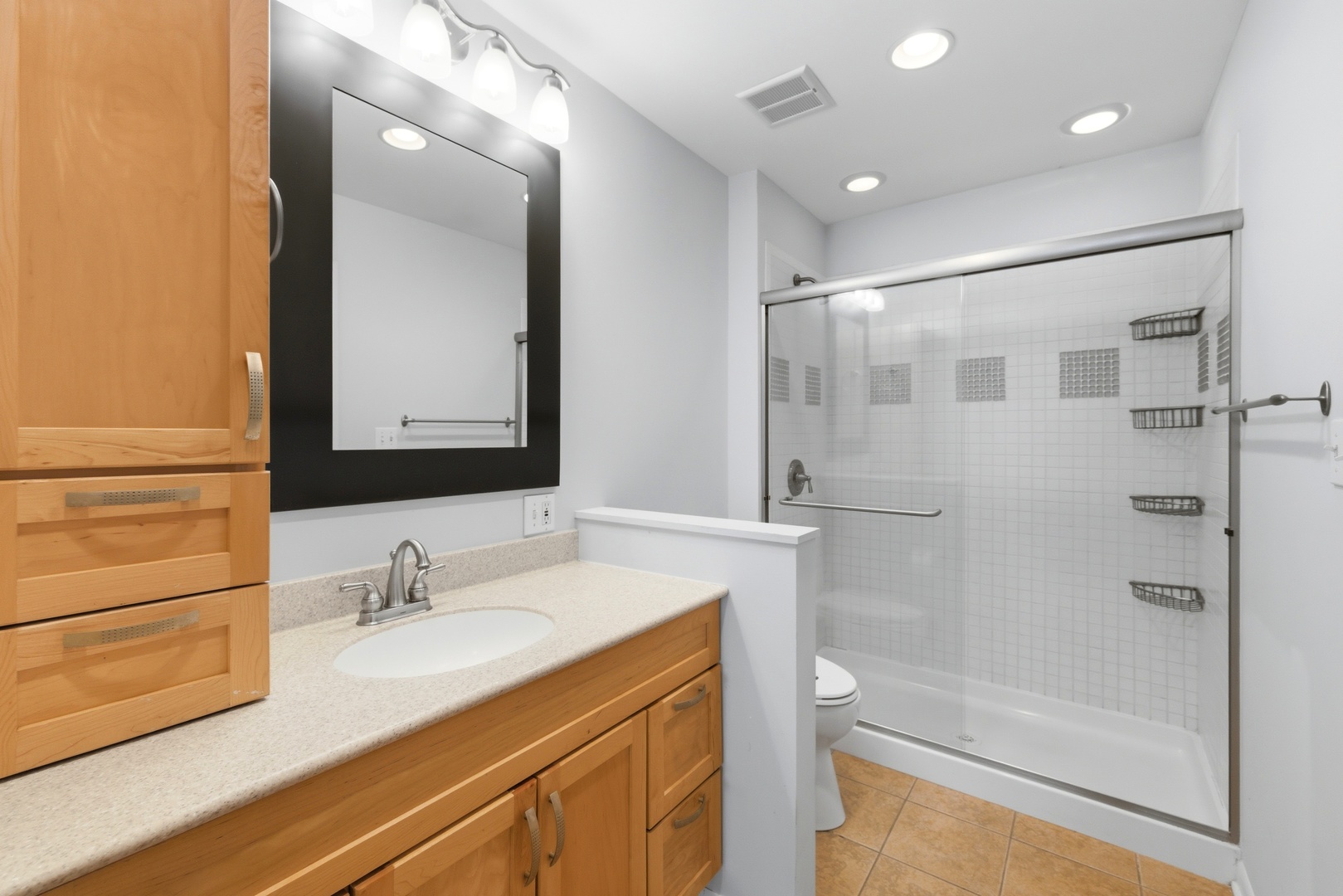 2666 Prairie Avenue, Unit B Evanston, IL 60201 - Photo 23 of 38