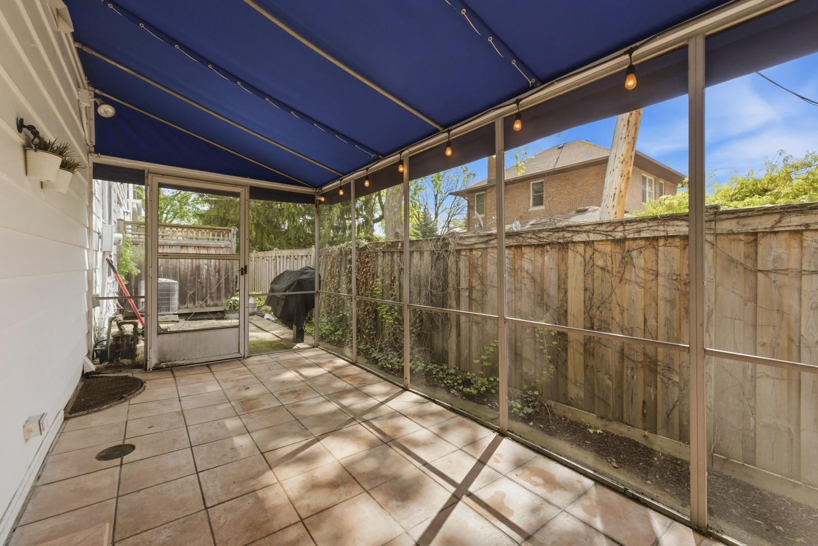 2666 Prairie Avenue, Unit B Evanston, IL 60201 - Photo 30 of 38