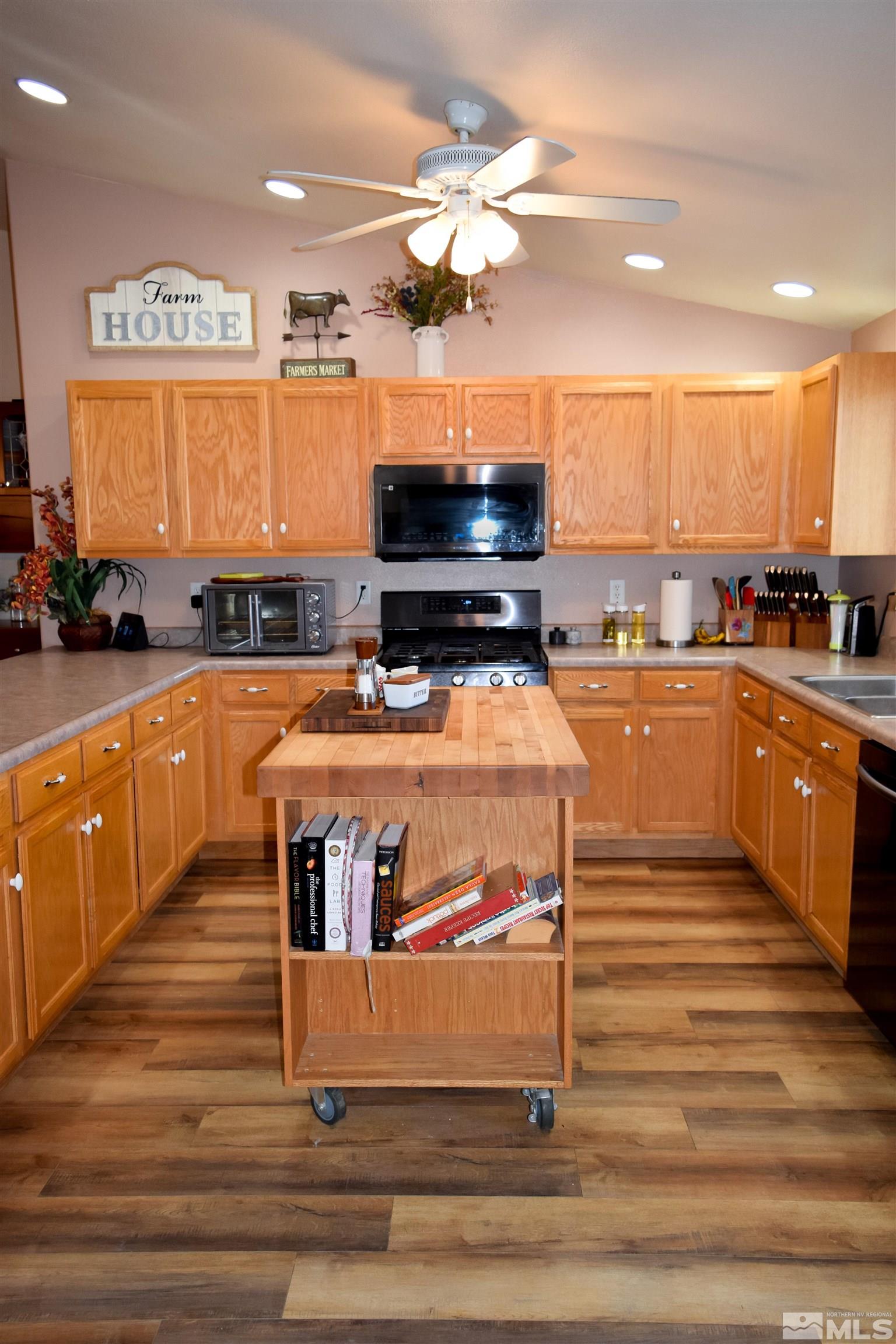 1525 Reese River Road Fernley, NV 89408 - Photo 9 of 23 Photo 9