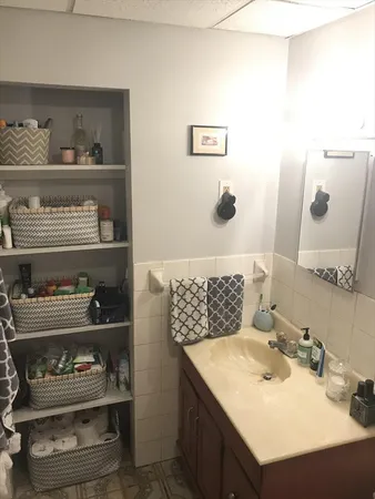 $3,400 | 99 West Fourth Street, Unit 1B, Boston, MA 02127