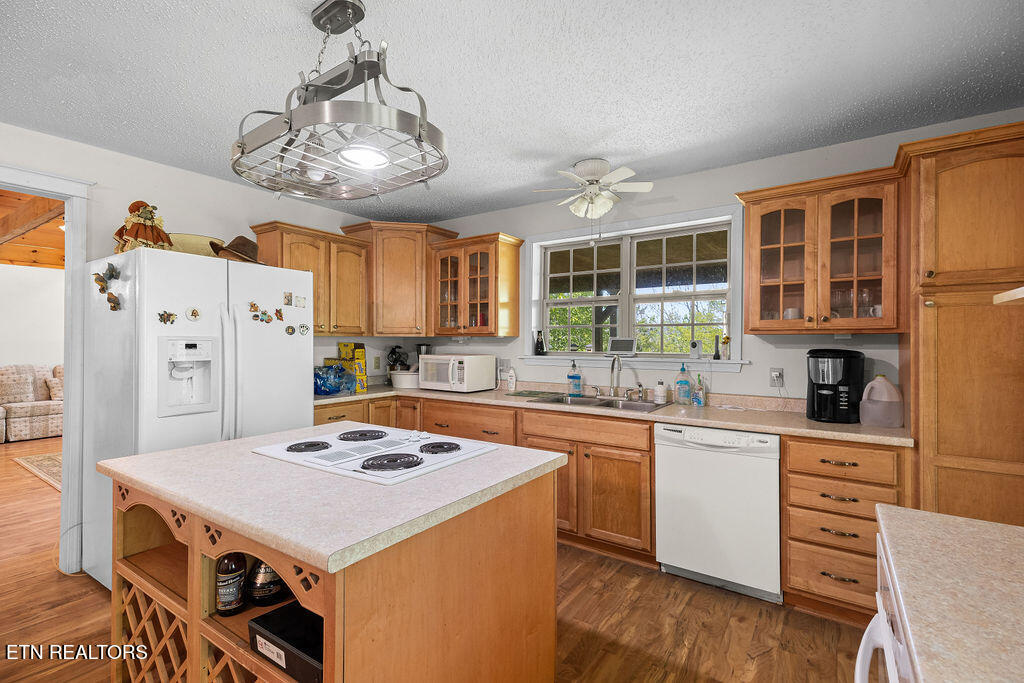 3640 Vixen Way Cosby, TN 37722 - Photo 11 of 60 3600-vixen-way-11