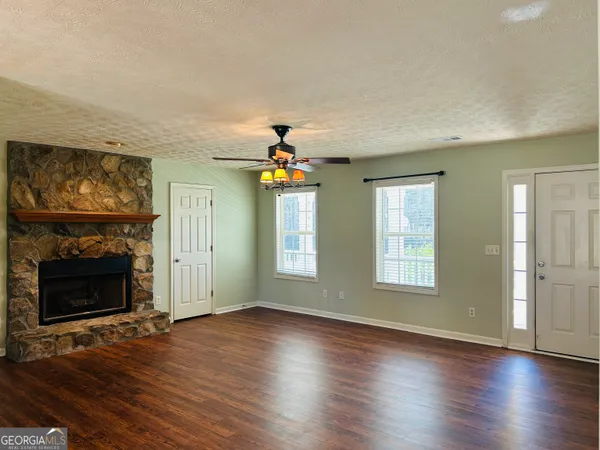 $2,300 | 2690 Sharpsburg McCollum Road, Newnan, GA 30265