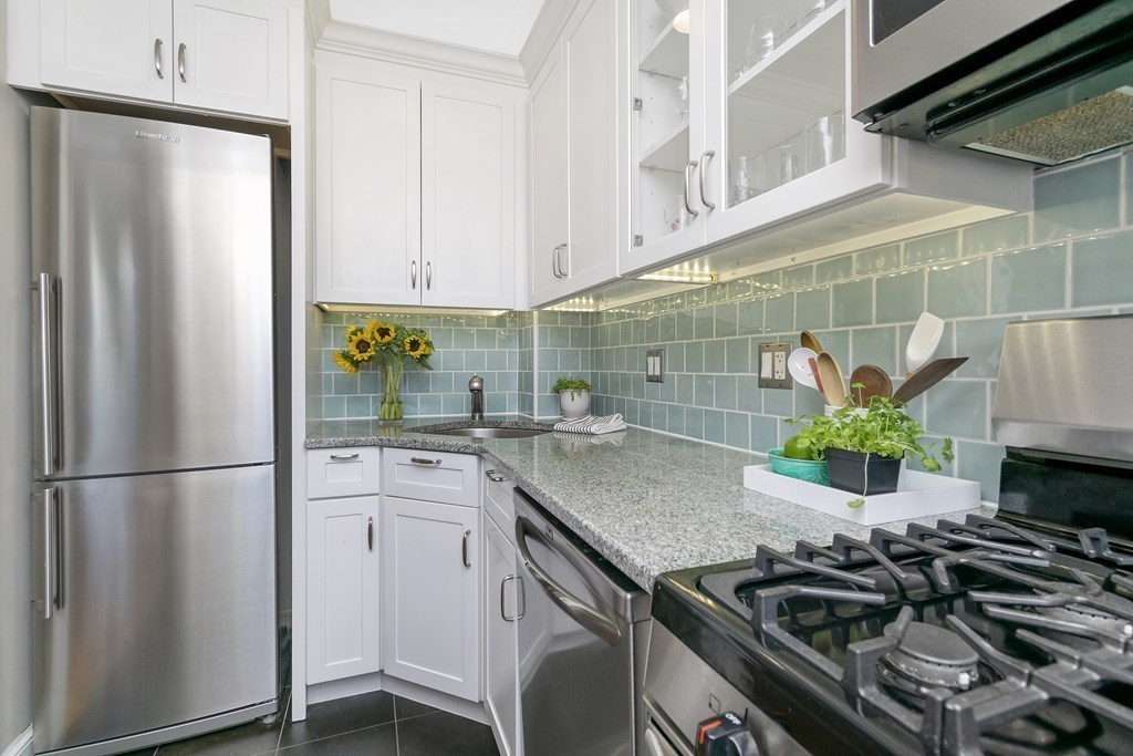 102 Baldwin Street, Unit 2 Boston, MA 02129 - Photo 9 of 15