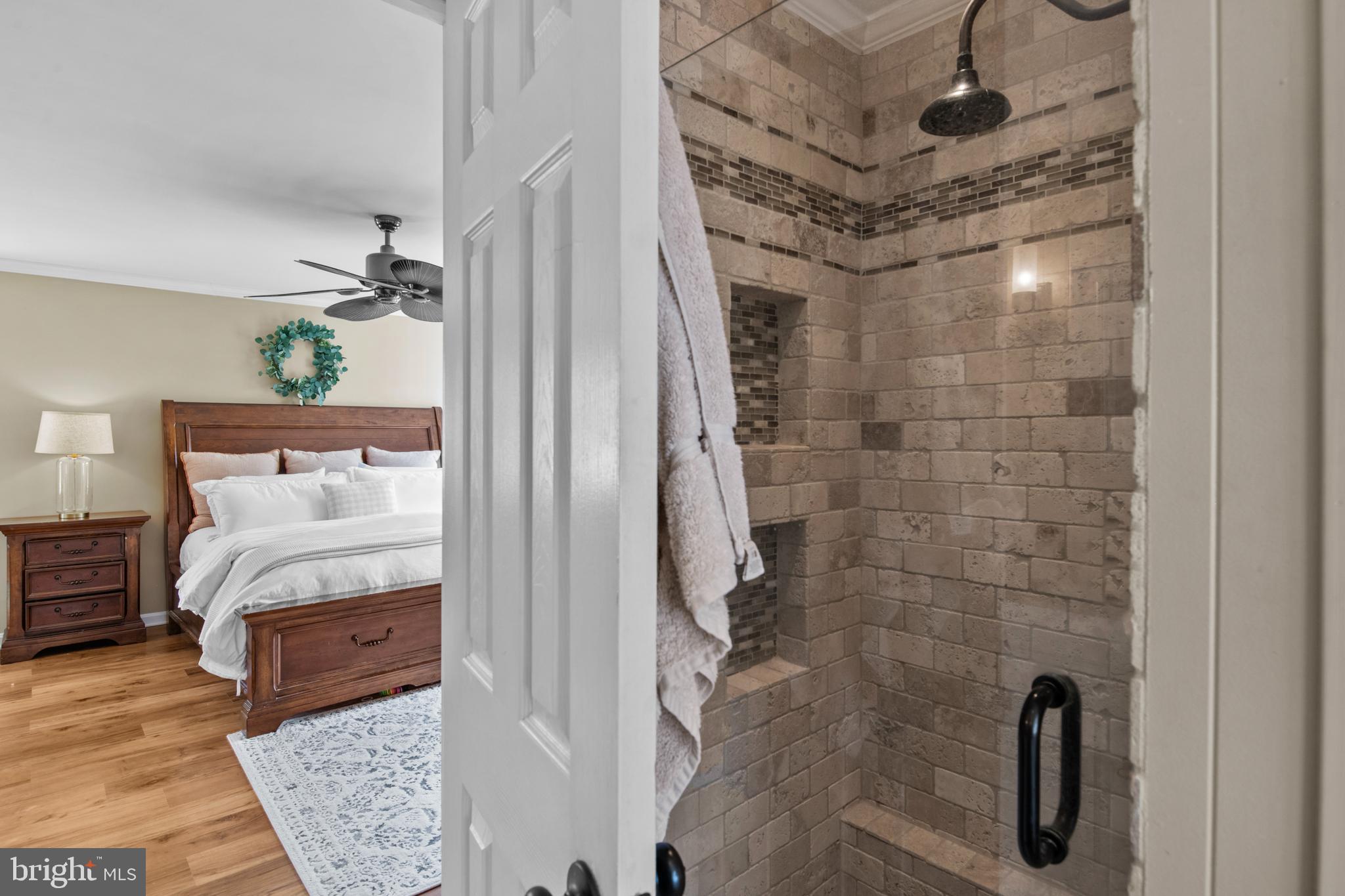 2532 Knob Hill Road York, PA 17403 - Photo 26 of 41 Primary bathroom