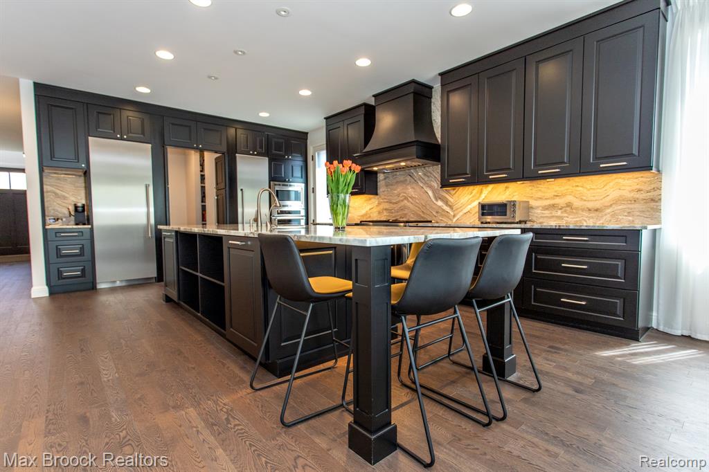 25925 York Road Royal Oak, MI 48067 - Photo 11 of 88