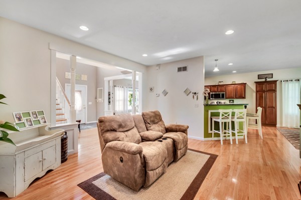 126 Podunk Road Sturbridge, MA 01566 - Photo 13 of 26