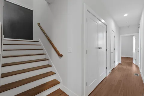 $574,900 | 3835 Dr Walter S Davis Boulevard, Nashville, TN 37209