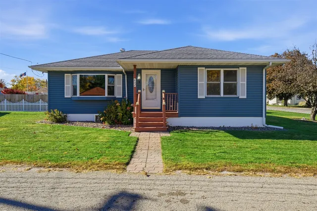 $229,000 | 402 Clark Street, Streator, IL 61364