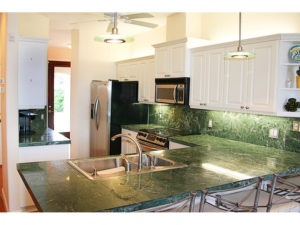 915 Bahia Mar Road Vero Beach, FL 32963 - Photo 4 of 33
