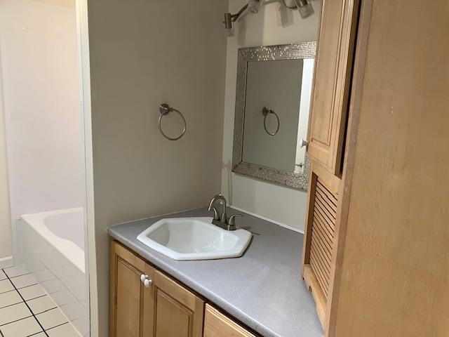 63 Cannongate III Road, Unit 3 Nashua, NH 03063 - Photo 11 of 17 Gallery Image 11