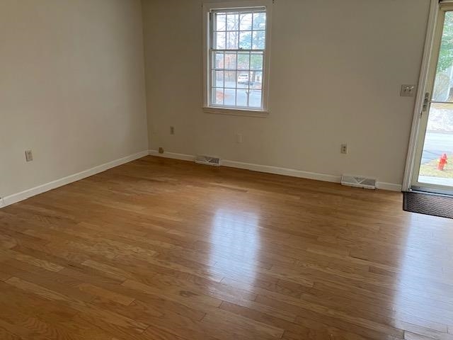 63 Cannongate III Road, Unit 3 Nashua, NH 03063 - Photo 3 of 17 Gallery Image 3
